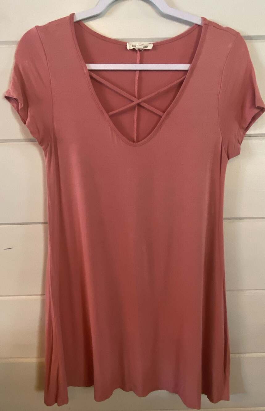 Rolla Coster Women's Pink Short Sleeve Criss Cross V-Neck Swing Dress Size M